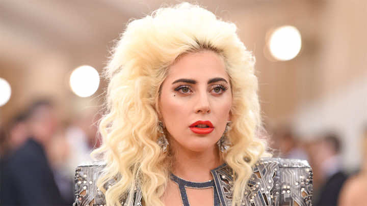 فنانة عربية تثير الجدل بتقليدها "Lady Gaga" - صور