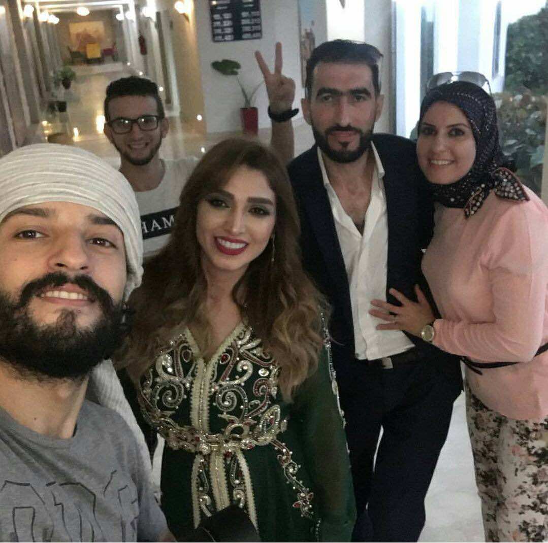 النجمة المصرية "روجينا" بالقفطان المغربي -صور