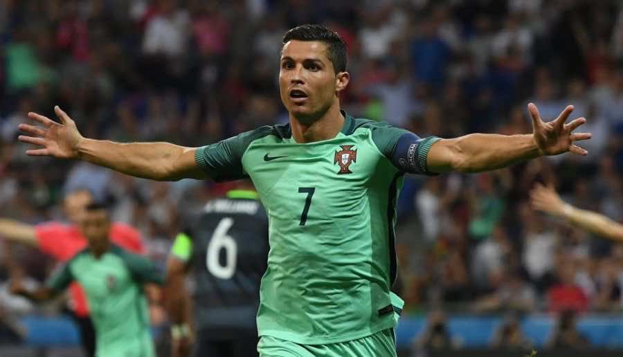 رونالدو يعود إلى البرتغال في مهمة جديدة