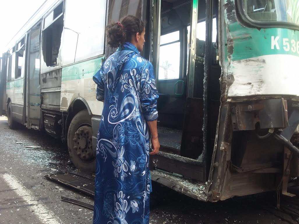 عاجل.. قتيلان وجريح حالته خطيرة في حادثة سير بين "طوبيس" وسيارة بالبيضاء