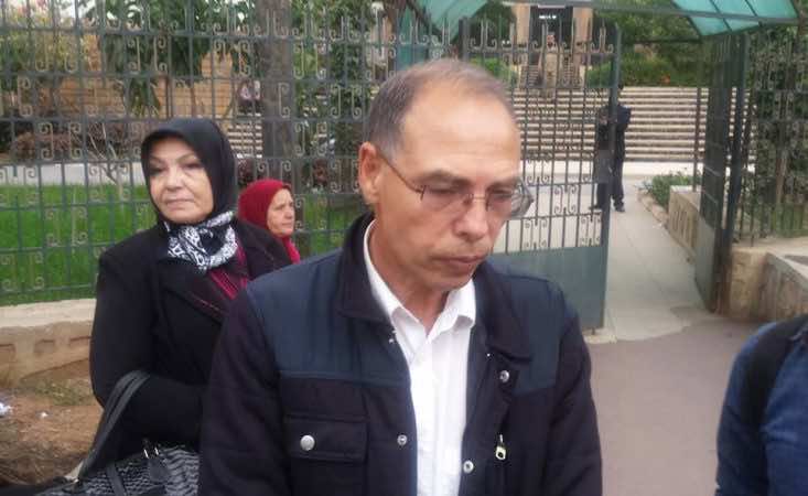 رغم منعه المتكرر من السفر.. حقوقيون يرافقون معطي منجب إلى المطار دعما لحقه في التنقل – اليوم 24