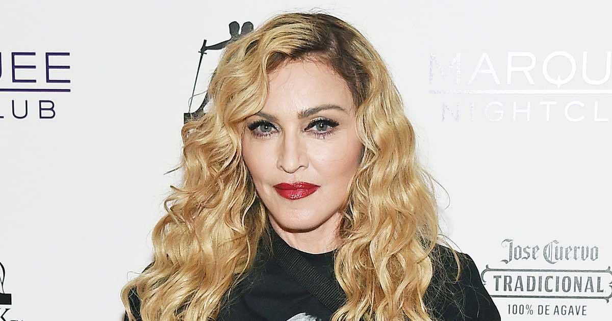 وعد غريب من المغنية الأمريكية مادونا لكل من يصوت لصالح كلينتون