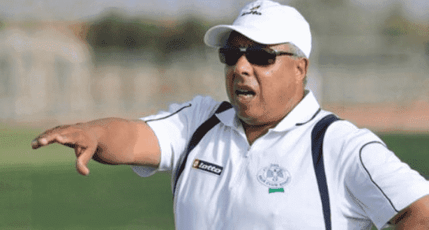 فاخر يهدئ لاعبيه الغاضبين من حسبان