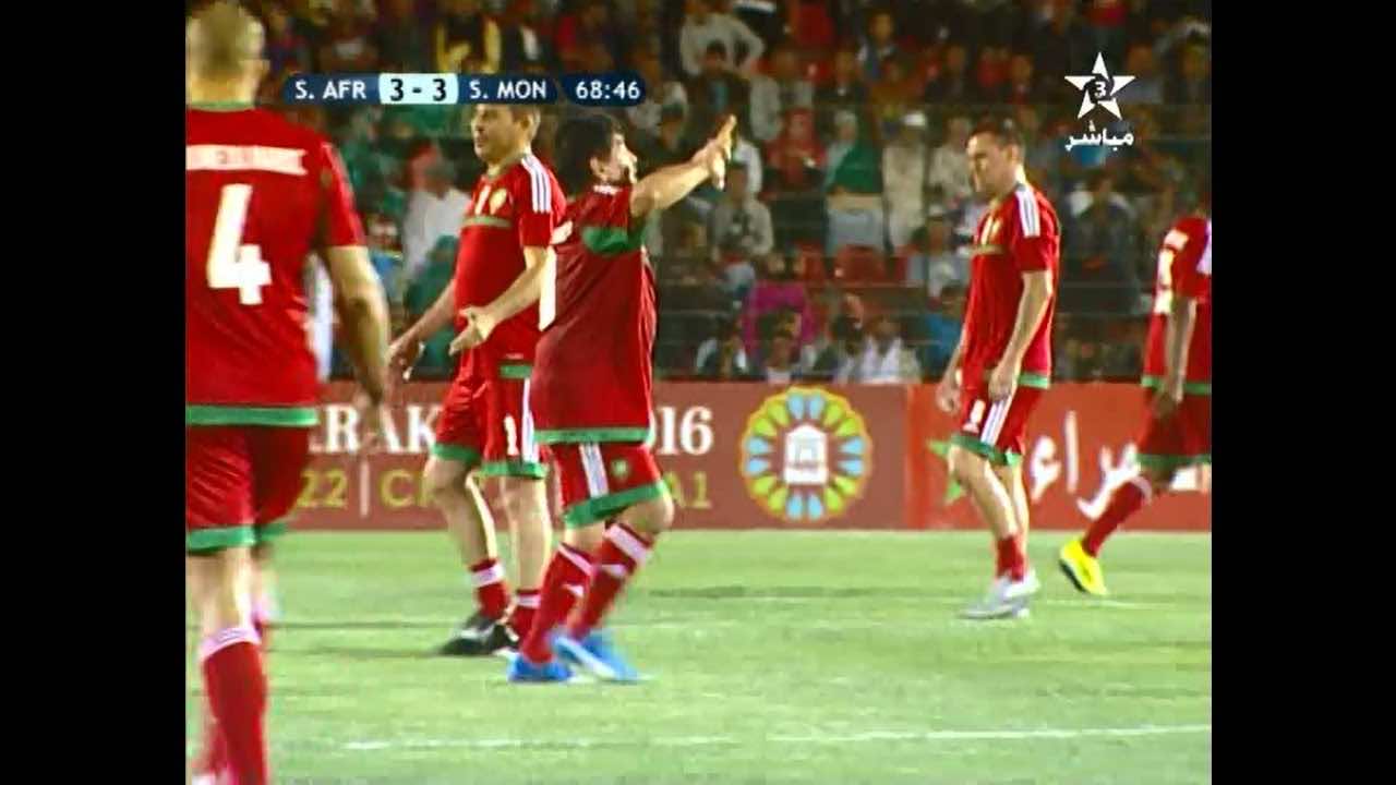 نجوم العالم بقيادة مارادونا يتفوقون على أساطير افريقيا في العيون