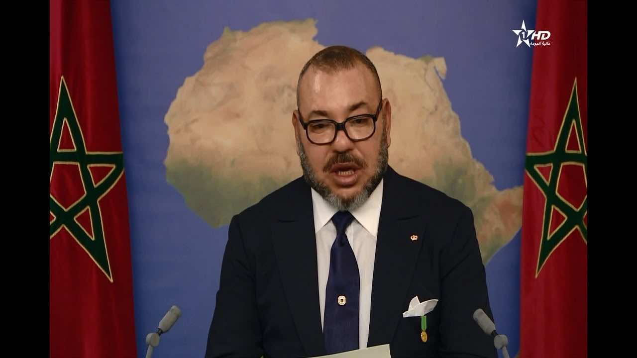 محمد السادس يأمر بمساعدات عاجلة لمرحلين من الجزائر