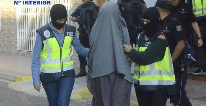 العراق يحتجز 1400 من أطفال وزوجات أجنبيات لمقاتلي داعش