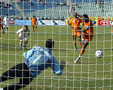 من الذاكرة.. لقاء المغرب والكوت ديفوار في أمم افريقيا 2006- فيديو