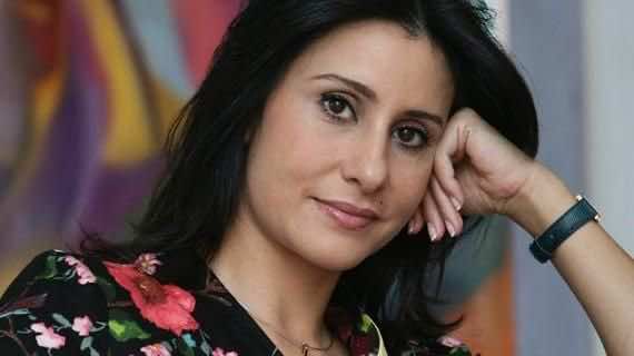 الممثلة أسماء الخميلش تفقد والدها- صورة