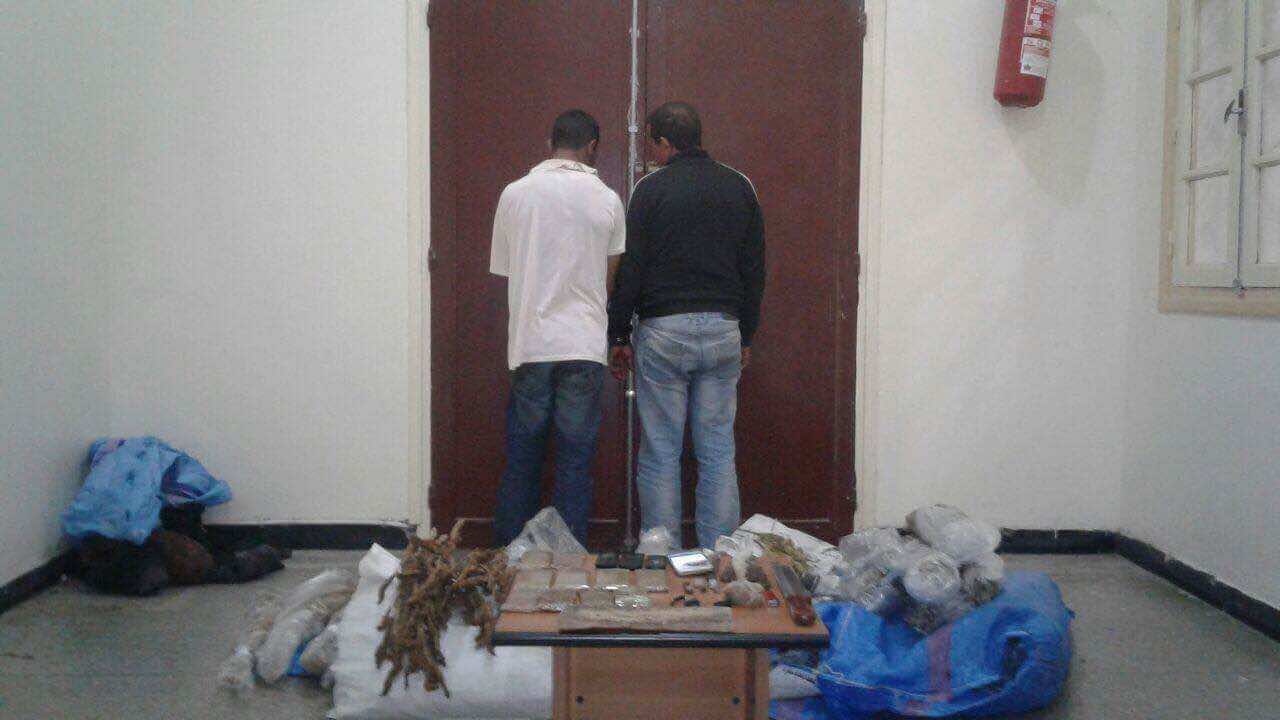 أمن تارودانت يستعين بموكب وهمي لاعتقال "بْزنَاس" و16 من زبنائه
