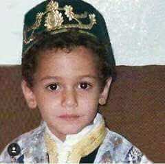 صورة نادرة لسعد المجرد في يوم ختانه