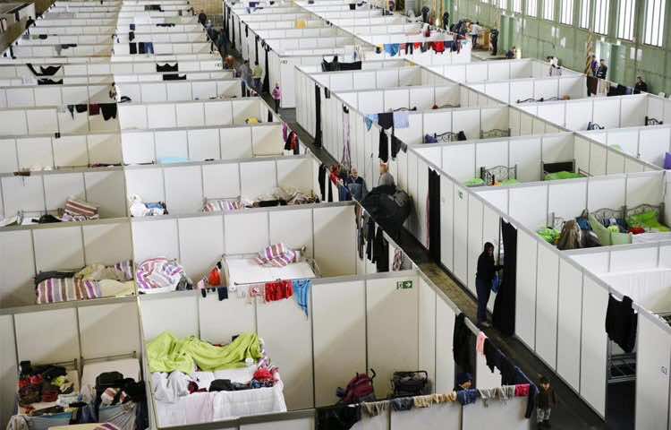 مداهمة مركز لاجئين بعد مقتل 12 شخصا في برلين