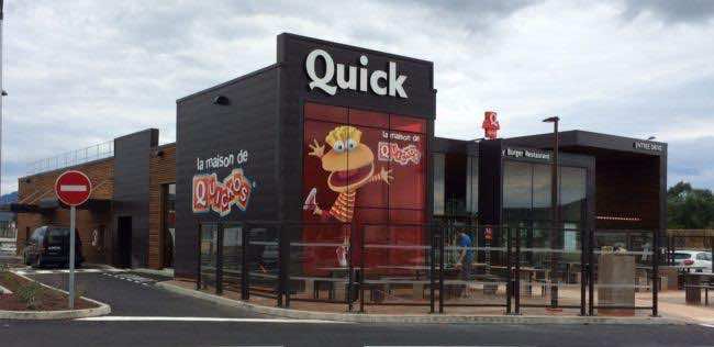 عيون مطاعم Quick العالمية على مدينتين مغربيتين
