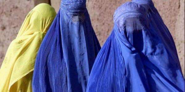 حيازة رجلين لـ"برقع" داخل منزلهما يستنفر درك شتوكة