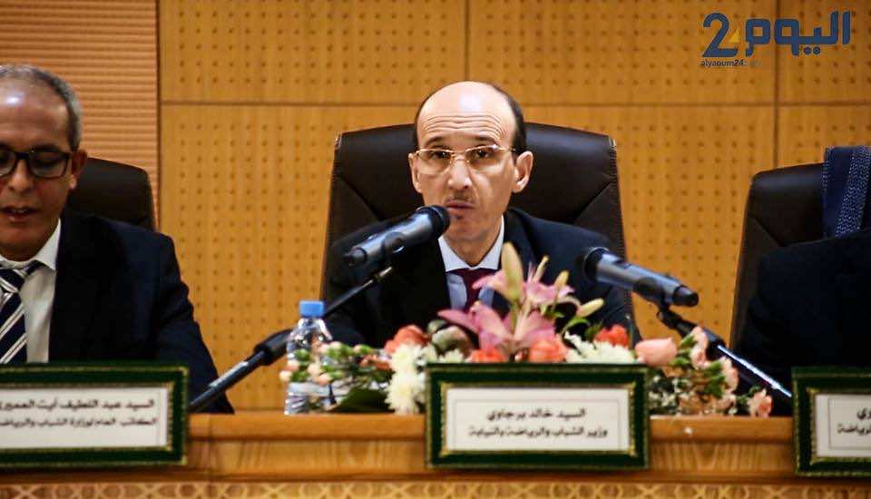 وزير الرياضة : أتمنى من كتيبة رونار هزيمة منتخب مصر - فيديو
