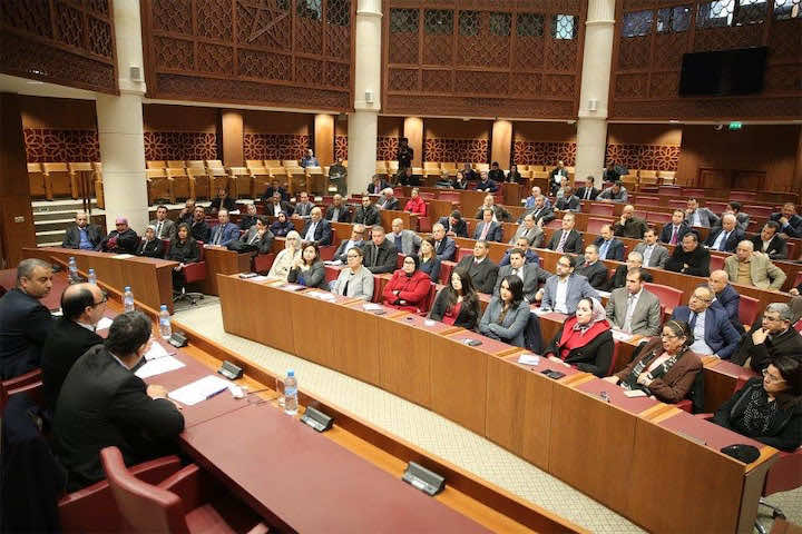 "البام" يعلن آخر أجل لارجاع تعويضات البرلمانيين
