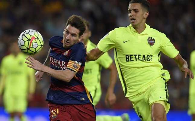 "خطة المنتخب" تقود رفاق فضال إلى مواجهة برشلونة في نهائي كأس الملك