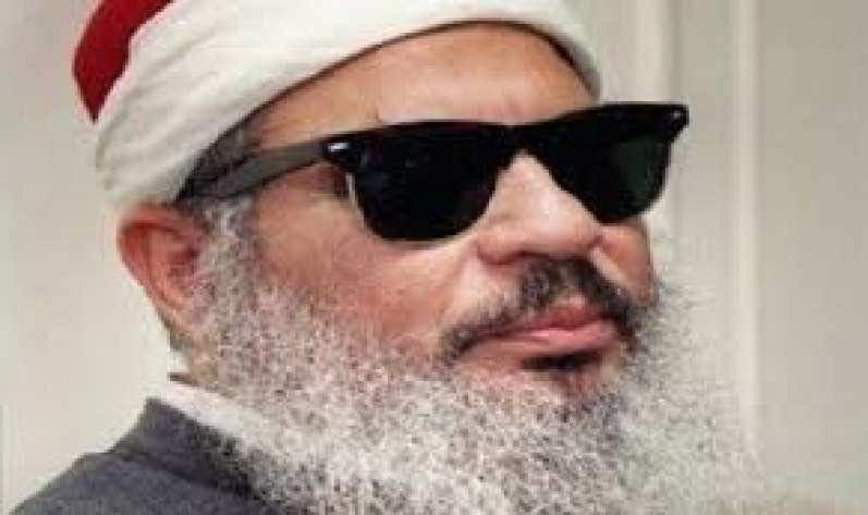وفاة عمر عبد الرحمان المتهم بالتخطيط لهجمات ضد أمريكا ومحاولة اغتيال مبارك