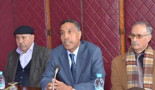 تبادل للاتهامات بينCDT  وUMT أمام وزير التشغيل