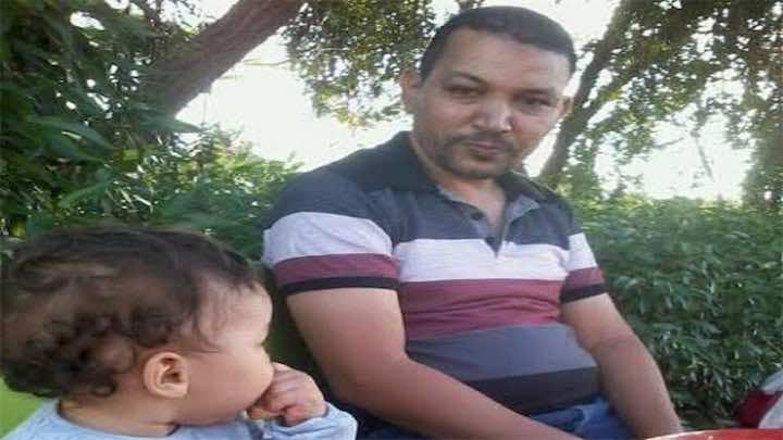 والدة الدكتور ضحية ضربة "البوليس" تفجر المسكوت عنه - فيديو