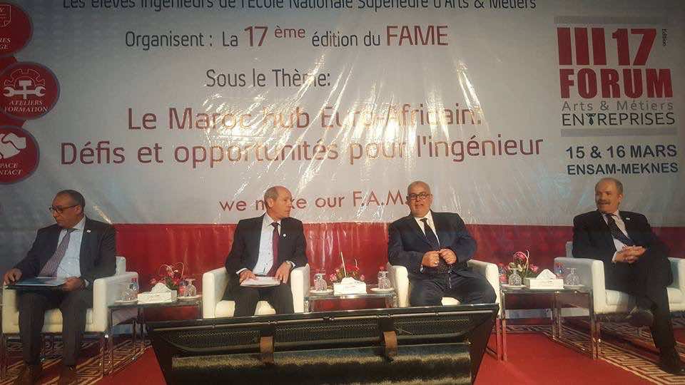 بنكيران يوصي المهندسين بإفريقيا ويحذرهم من الاستغلال
