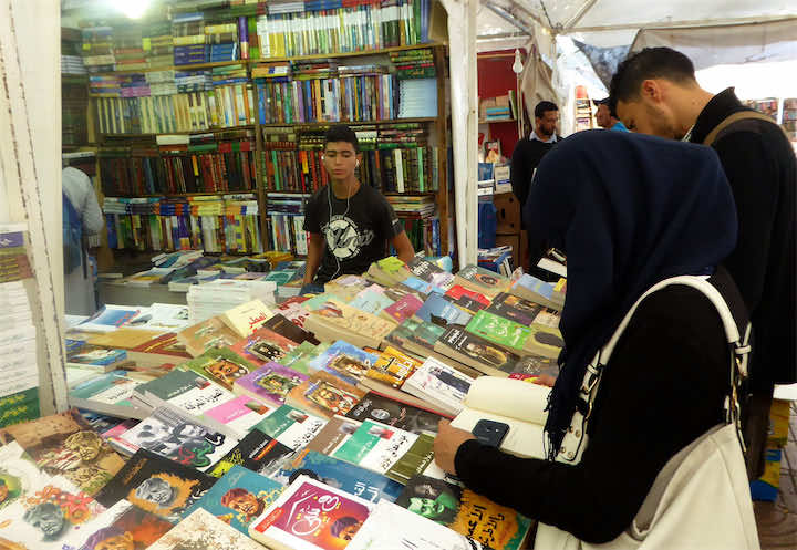 تزامنا مع الدخول المدرسي..الكتبيون يستنجدون بالعثماني ويحذرون من "كارثة"