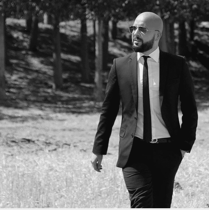 الدوزي يصدر أغنيته الصيفية ويكشف "أول حب" – فيديو
