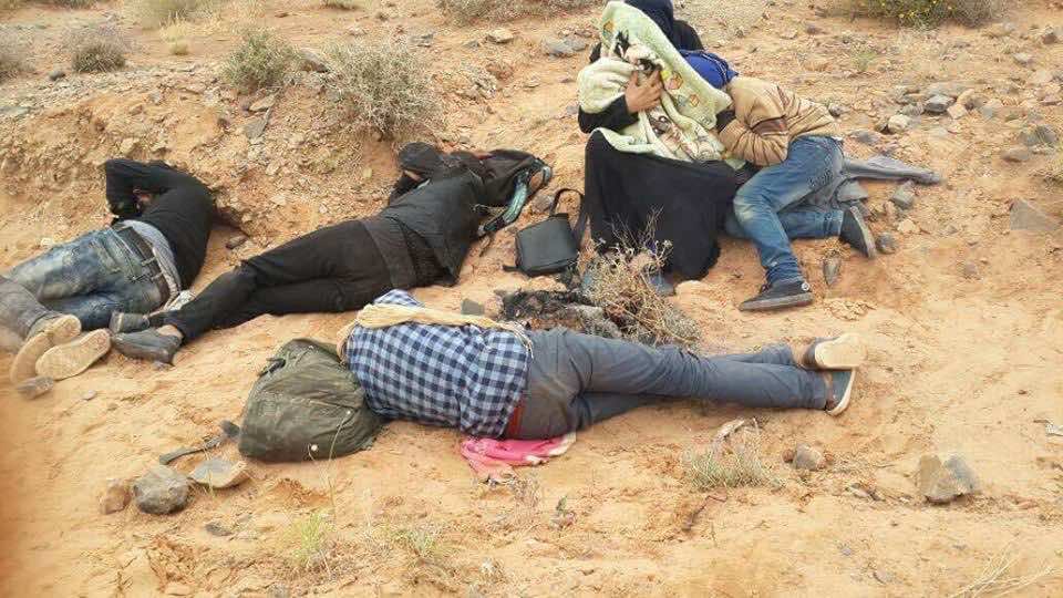 مطالب بخلق "ممرات إنسانية" لمساعدة السوريين العالقين في الحدود