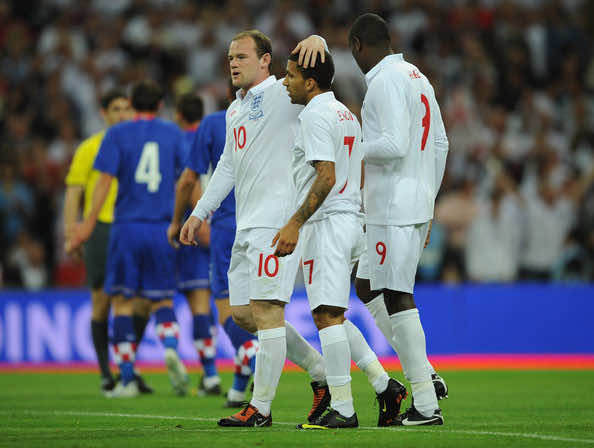نجم المنتخب الإنجليزي يدخل مستشفى الأمراض العقلية