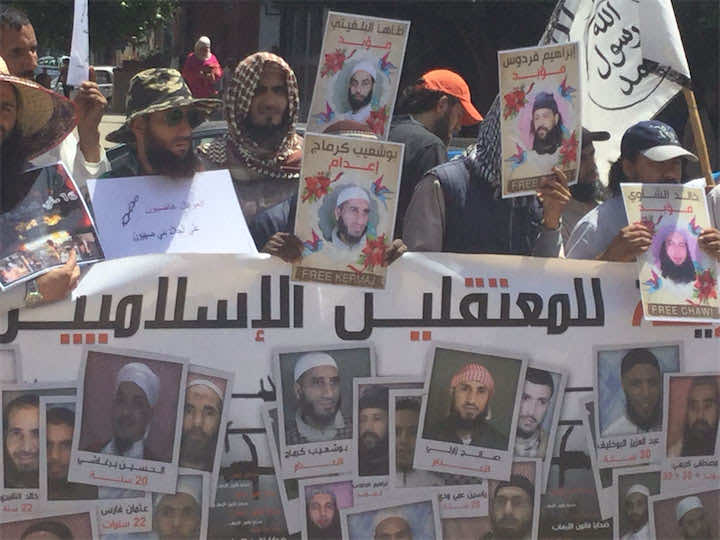 المعتقلون الإسلاميون يطالبون الدولة بإعادة فتح ملفهم