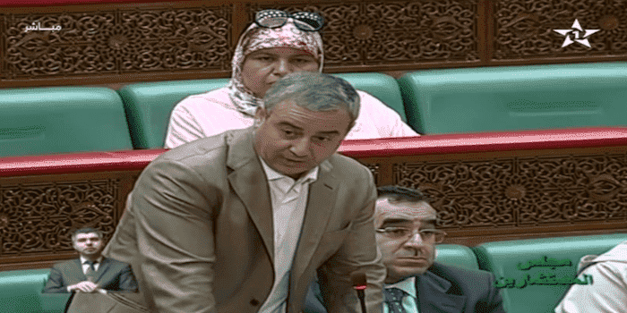 "الدولة ديكتاتورية بوليسية".. عبارة تهز فريق مستشاري "البام" وتحقيق لكشف مسربها
