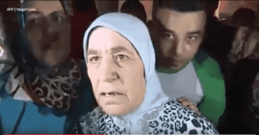 والدة الزفزافي: ولدي راجل وأفتخر به _فيديو