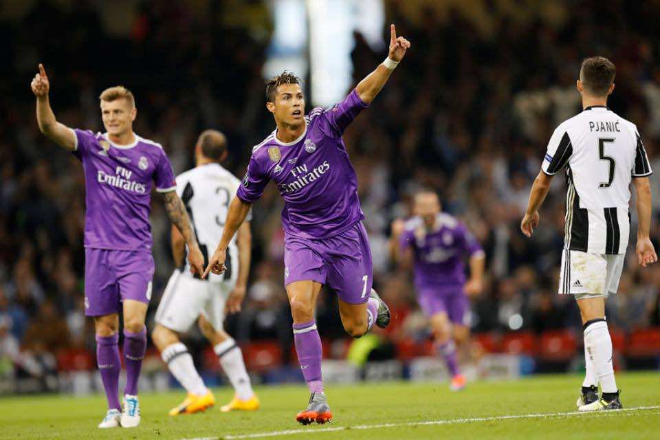 ريال مدريد يتوج بدوري أبطال أوروبا للمرة الـ12 في تاريخه - صور
