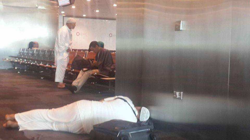 أزمة البيت الخليجي تطال معتمرين مغاربة - صور