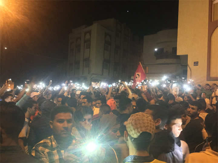 نشطاء حراك الريف يواجهون لجنة وسطاء يقودها الوديع بالشعارات
