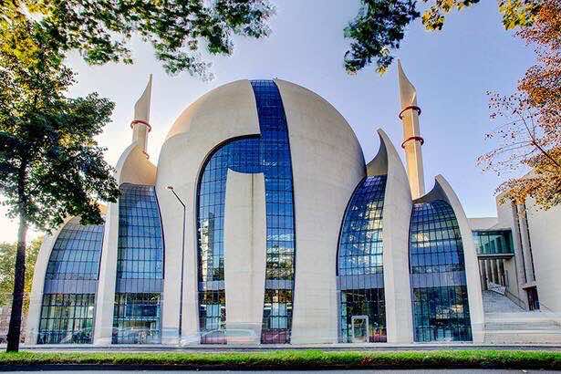 افتتاح أكبر مسجد بأوربا بمدينة "كولن الألمانية- فيديو