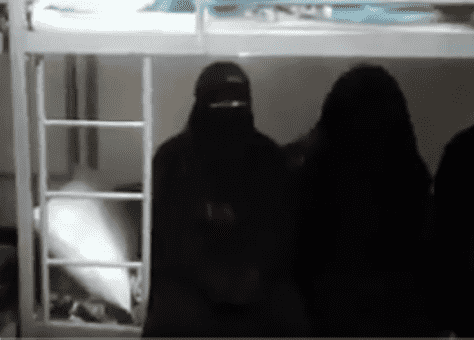 مغربية تحكي محنة العيش في سجن سعودي: نتشاجر من أجل الطعام!- فيديو