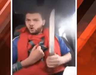 اعتقال الشاب الذي ظهر يهدد نشطاء الريف بسكين ومسدس