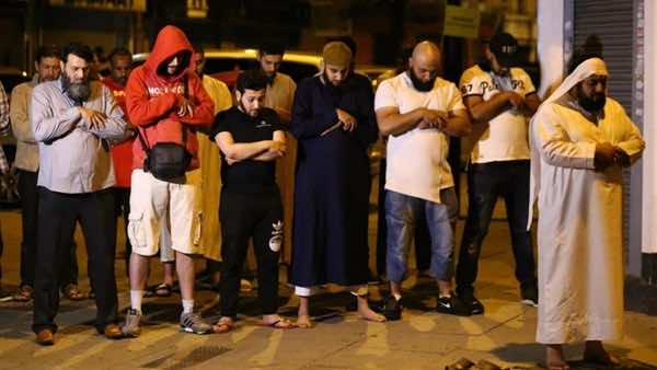 شهود يروون لحظة الرعب خلال دهس مصلين أمام مسجد لندن