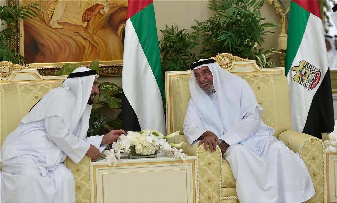 بعد 3سنوات من الغياب رئيس الإمارات يظهر في عيد الفطر - فيديو