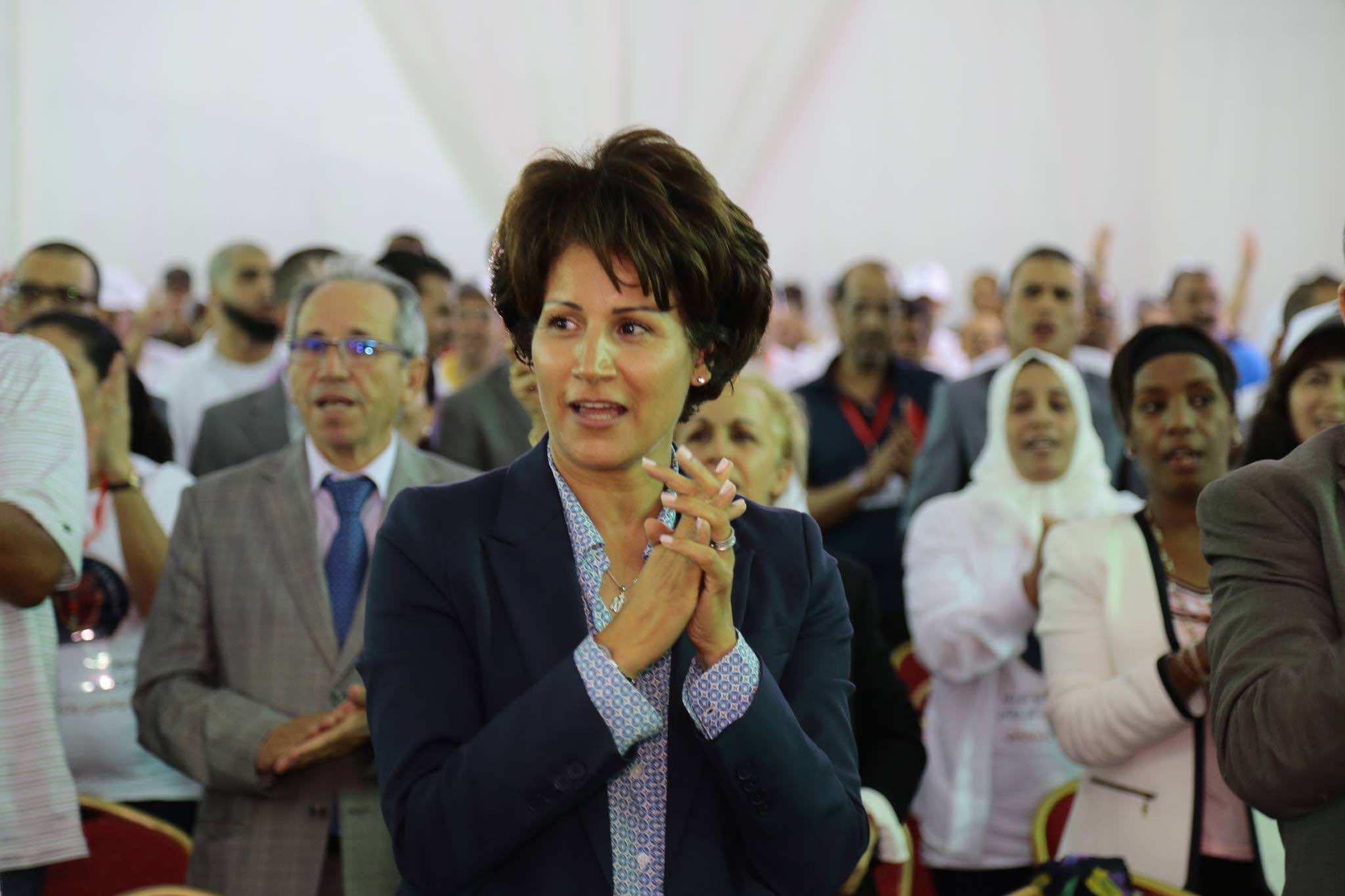 الاتحاد الدولي لألعاب القوى يمنح نزهة بيدوان وسام الإستحقاق