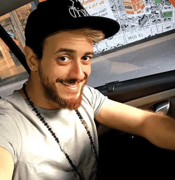 المخرج العبديوي يتحدث عن تحفيزه لسعد لمجرد - فيديو