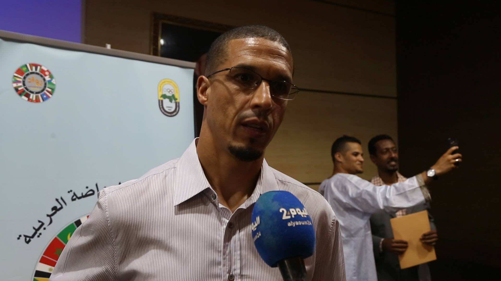 القرقوري: كنا نعامل ك"العسكر" في الرجاء..وراتب بداياتي 2500 درهم-فيديو