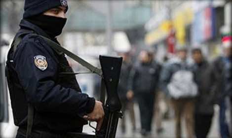 أنقرة تسلم جهاديتين مغربيتين بارزتين وطفليهما لمدريد «هدية» مقتل البغدادي