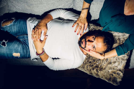 شهادات صادمة من شباب يمارسون الجنس مع مسنات لأجل المال