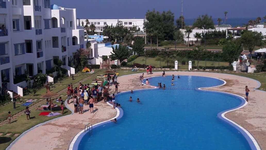 طفل يموت غرقا في مسبح إقامة راقية بالمضيق- صورة