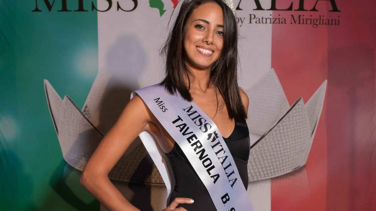 مغربية هاوية للكرة الطائرة تتوج ملكة للجمال بإحدى مقاطعات إيطاليا