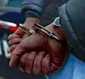 تقمص دور شرطي يقود مغربياً إلى السجن بإيطاليا