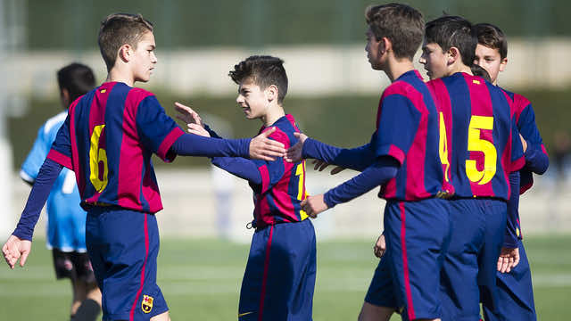 برشلونة يغلق مدرسته في المغرب!