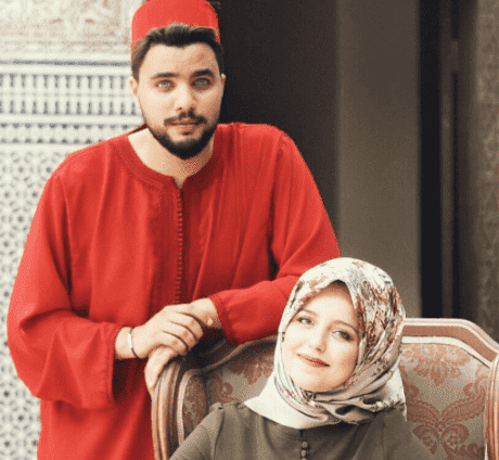 سعد بناني.. منشد مغربي يؤدي "الفياشية" بإيقاعات غربية - صور