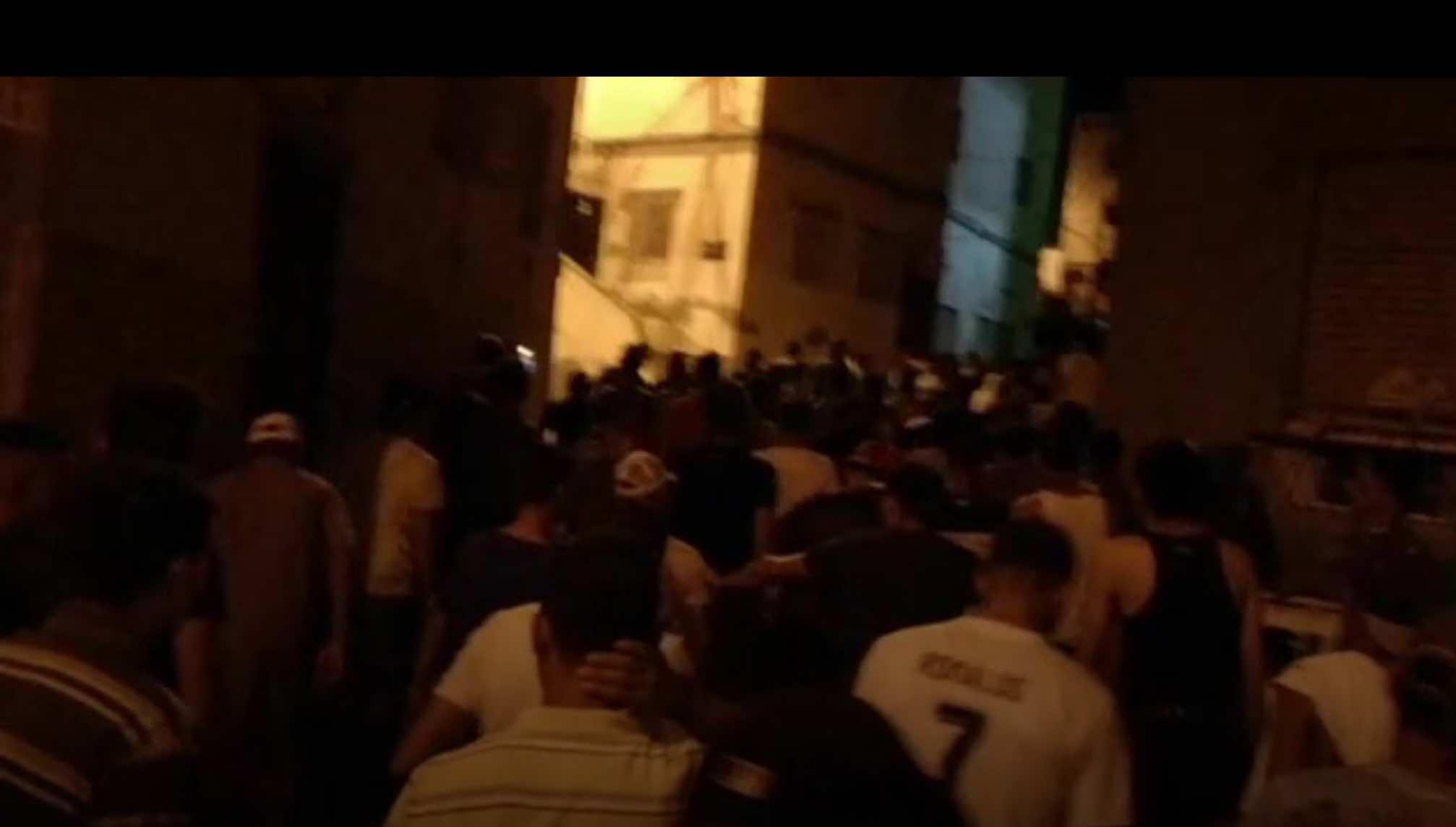 مسيرة حاشدة تجوب أحياء الحسيمة بعد تشييع جنازة العتابي